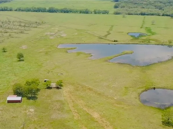 145 Hcr 3352 Rd, Hubbard, TX 76648