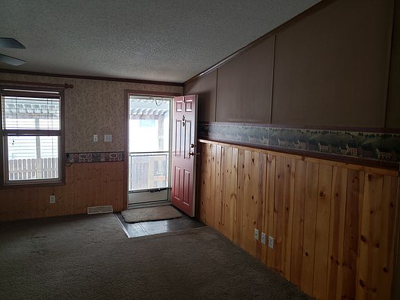 5th image of 10300 Edgewood Dr #L-489