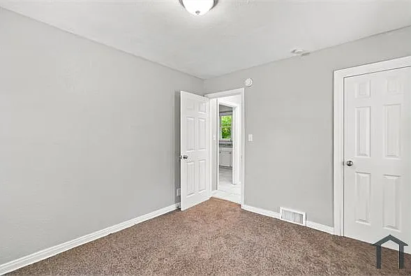11867 Elmdale St — Photo 15