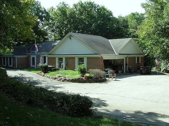3rd image of 6823 Cloister Cliffs Dr