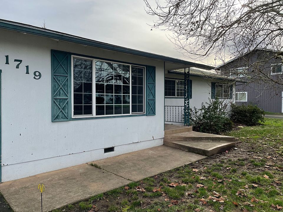 1st image of 1719 NW Le Mans St