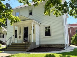 5246 Washington St, Downers Grove, IL 60515