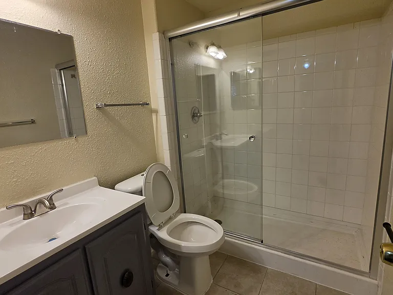 928 Potter Dr — Photo 9