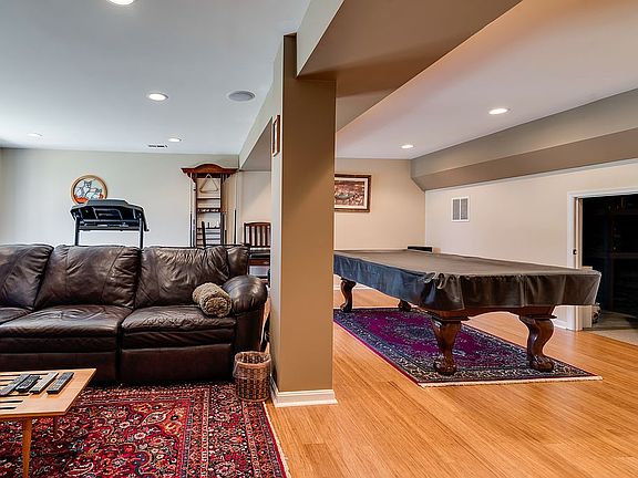 5th image of 7589 Lindberg Dr