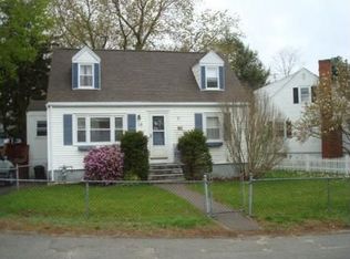 16 Glen Rd, Weymouth, MA 02189
