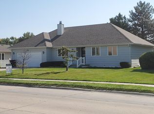 3015 W College St, Grand Island, NE 68803