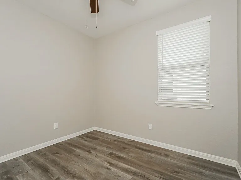 9410 Novacek Blvd — Photo 12