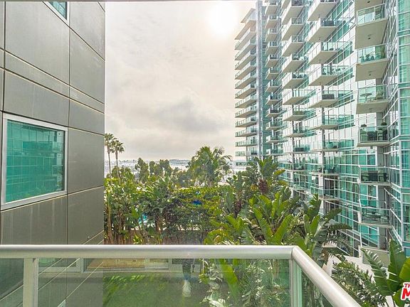 2nd image of 13650 Marina Pointe Dr Unit 605