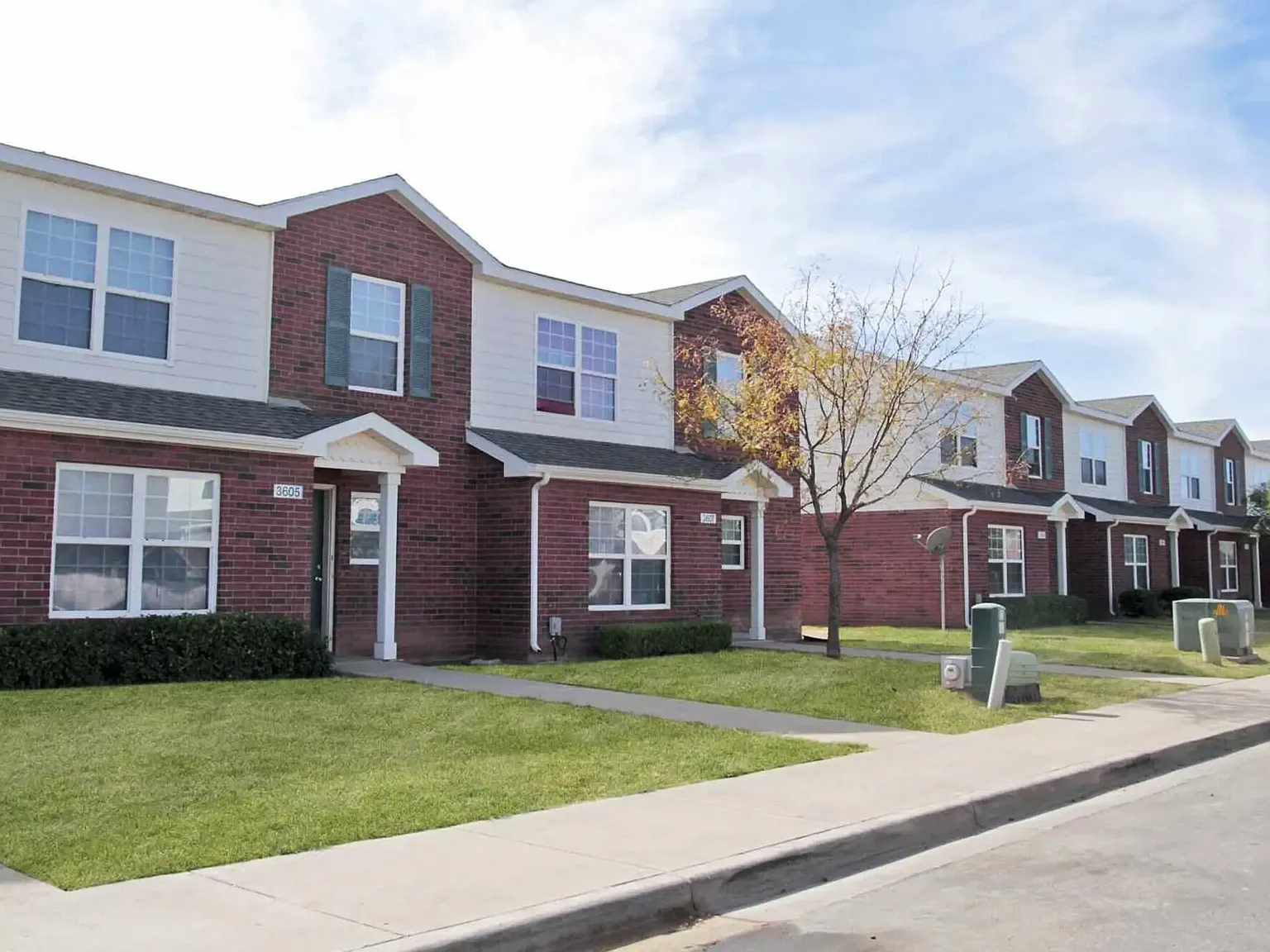 Cantibury Pointe Apartments — Photo 3