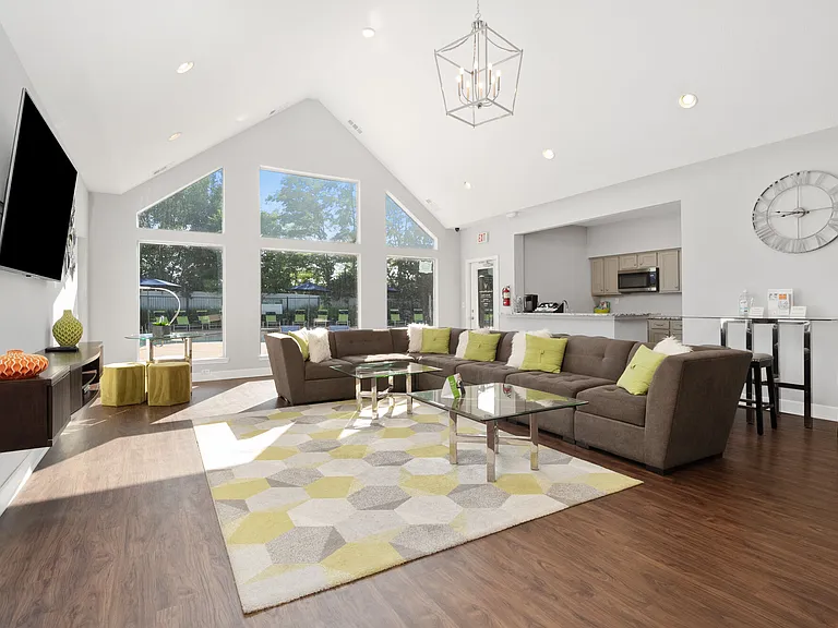 Vida Apartments — Photo 9