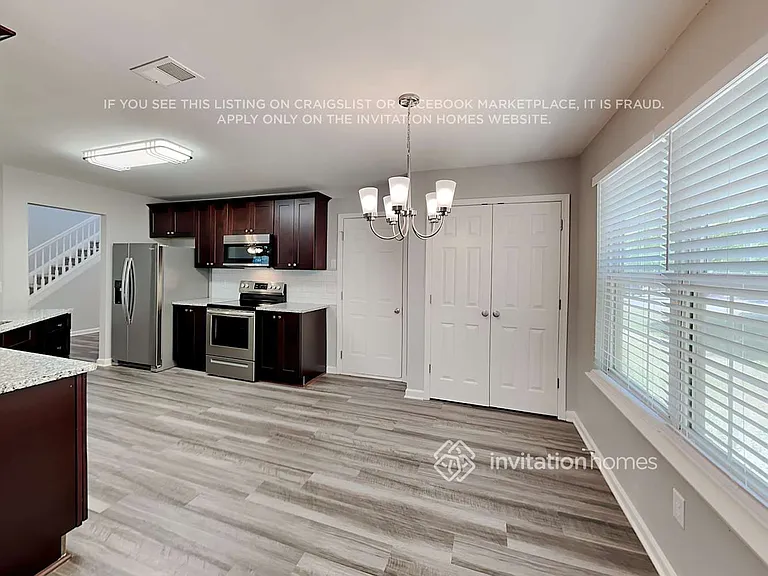 4232 Devonbridge Ln — Photo 8
