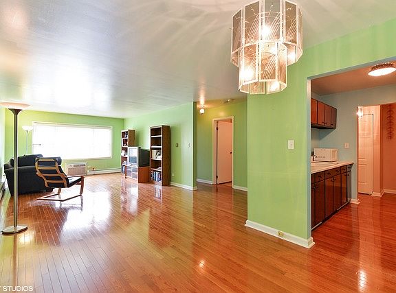 3rd image of 1130 Ontario St APT C3
