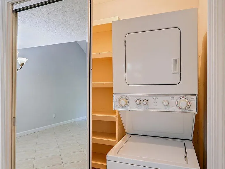200 Woodgreen Dr #2 — Photo 12