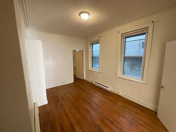 3rd image of 2331 Brown St #1