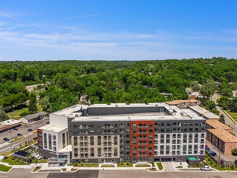 Phase I (1200 Broadway) Exterior