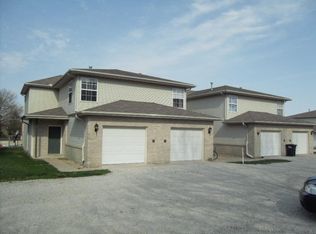 504 N McKinley St #K, Mansfield, IL 61854