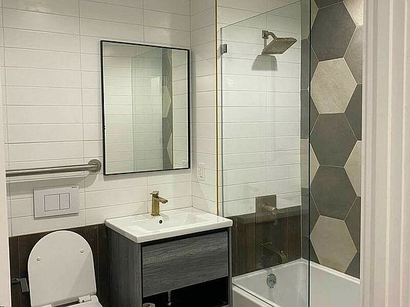 2nd image of 797 Ocean Ave #1BB