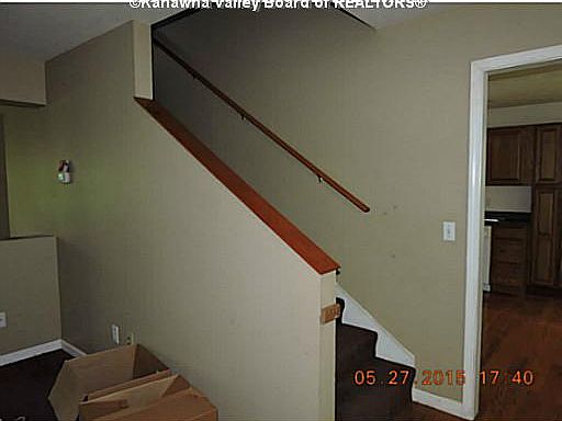 Entry Way / Upstairs