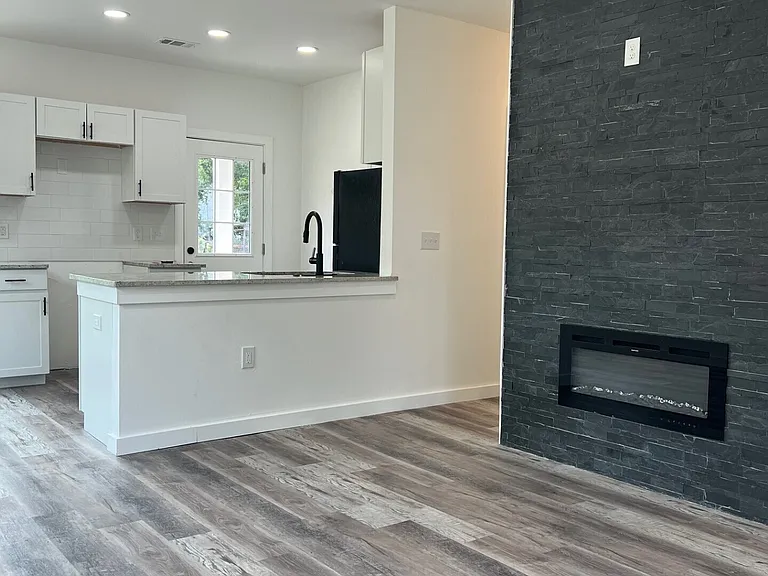 2390 Beecher Rd SW — Photo 8