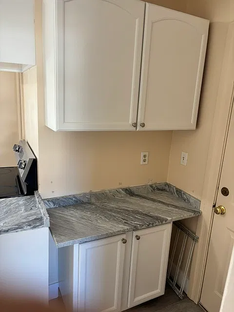 4 bed, $2,200 — Photo 4