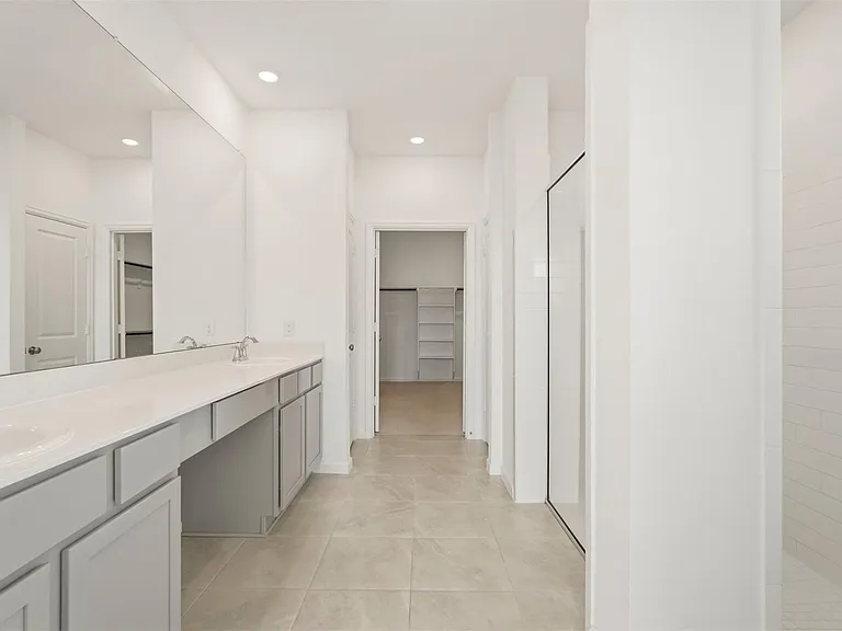 6407 Amberwood Dr — Photo 17