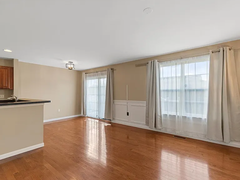 233 Thrush Dr — Photo 9