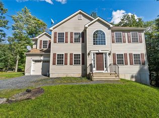 1037 Bear Swamp Rd, East Stroudsburg, PA 18302