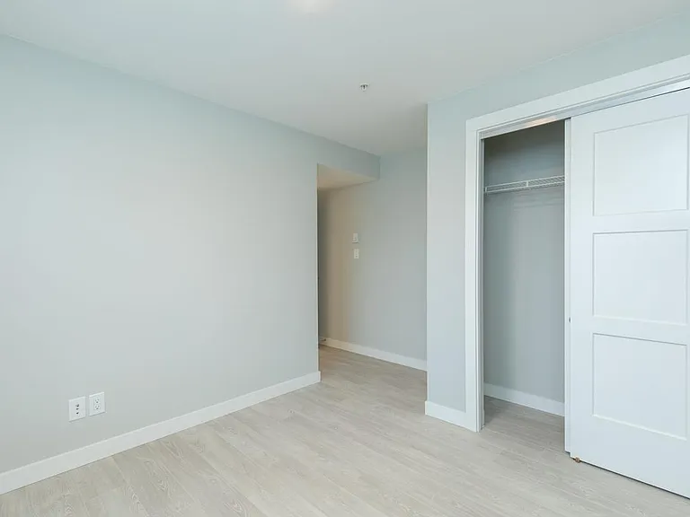 2338 Island Hwy S — Photo 23