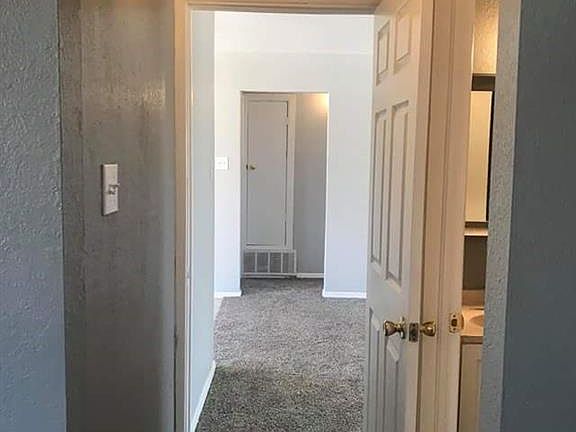 4th image of 721 Thames Dr