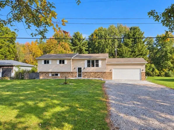 2066 W Lake Rd, Clio, MI 48420