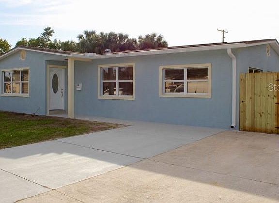 2nd image of 5610 Santa Monica Dr