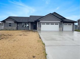 880 Joeanna Way, Pulaski, WI 54162