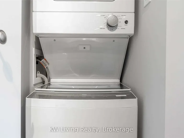 64 Overton Cres #4 — Photo 10