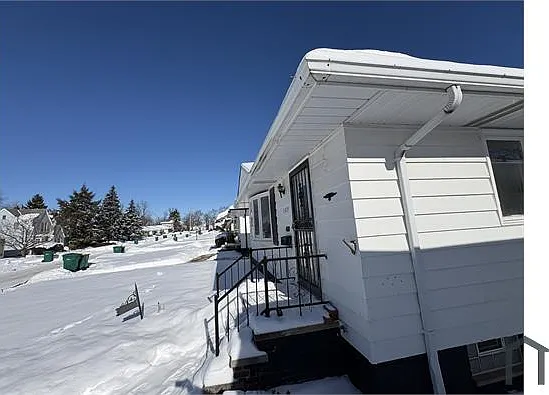 3 bed, 1176 sqft, $1,700 — Photo 3