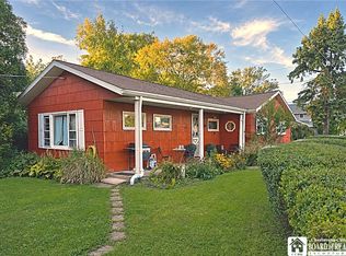 1669 Groveland Ave, Youngstown, NY 14174