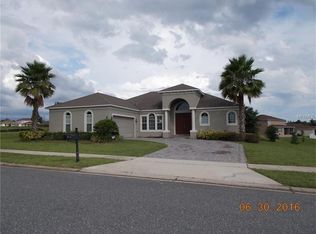 3260 Landing Vw, Tavares, FL 32778