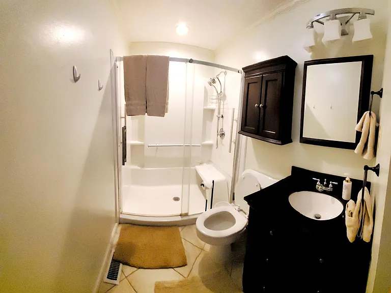 840 Jane St — Photo 11