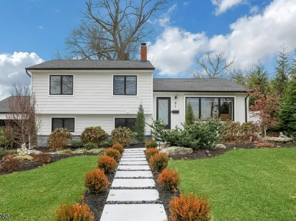 81 Pascack Ave, Emerson Boro, NJ 07630