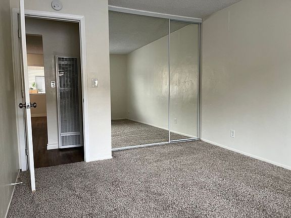 5th image of 12529 Oak Knoll Rd #5