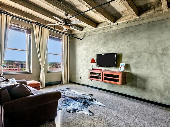 3rd image of 221 W Lancaster Ave Unit 11005