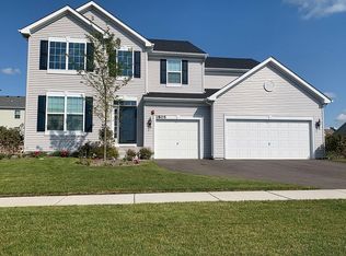 1805 Newberry Ln, Hoffman Estates, IL 60192