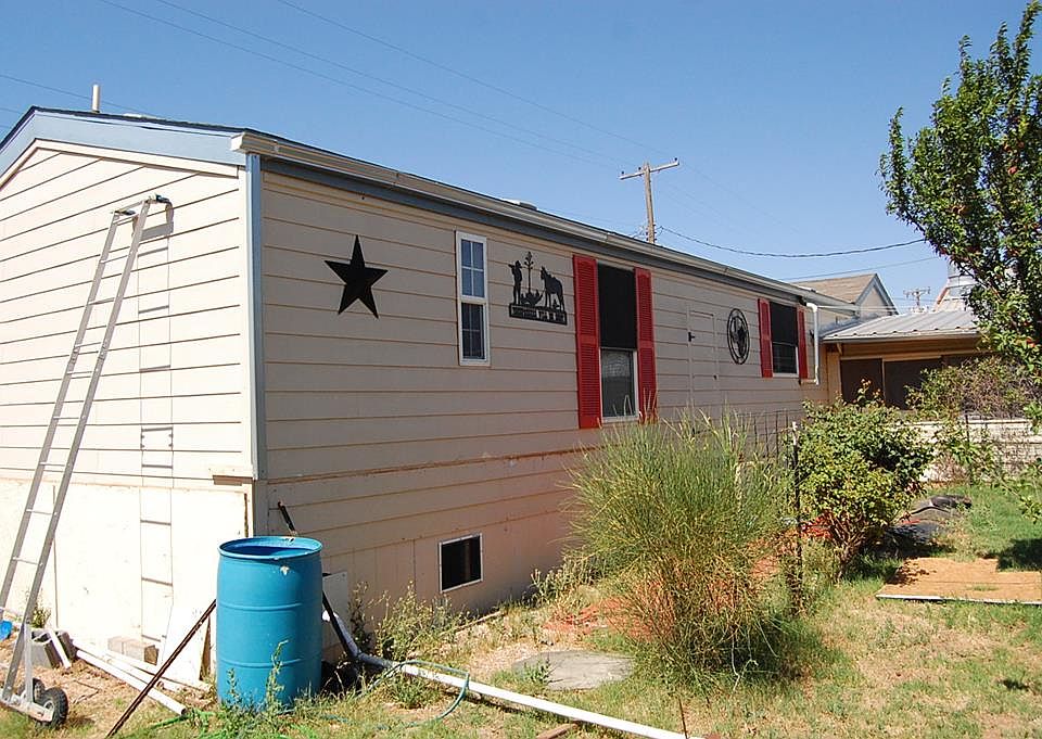 1st image of 614 SE Avenue F