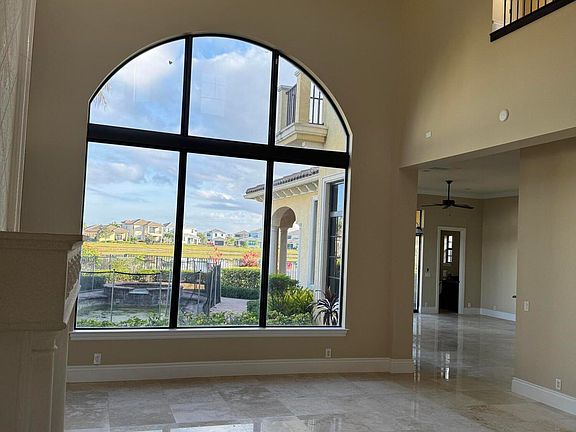 2nd image of 617 SE Fascino Circle