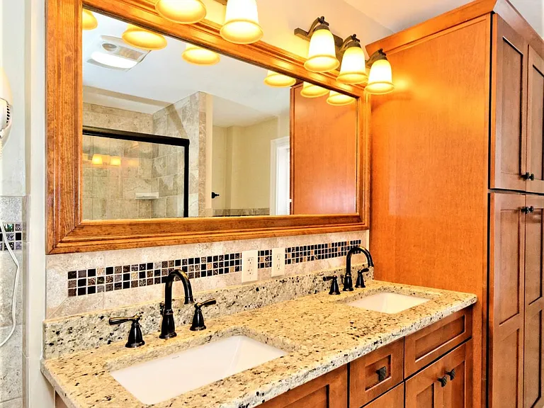 47 W Harrison St — Photo 17