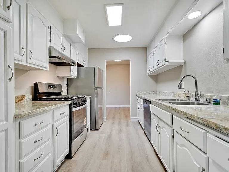 3000 Santa Maria Ave — Photo 26