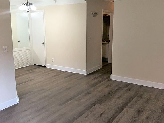 4th image of 18187 Sundowner Way #0