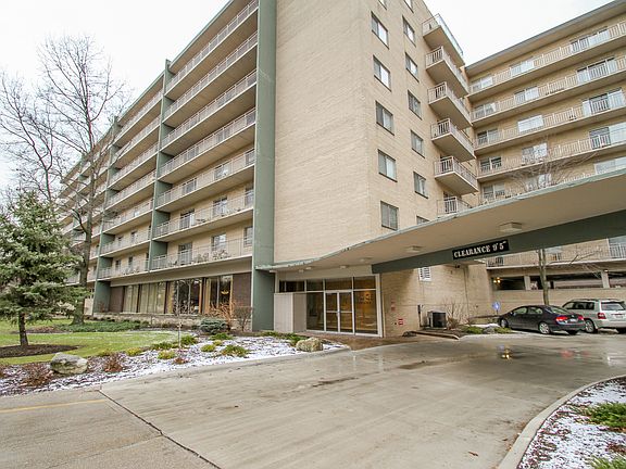 2nd image of 10301 Lake Ave APT 323