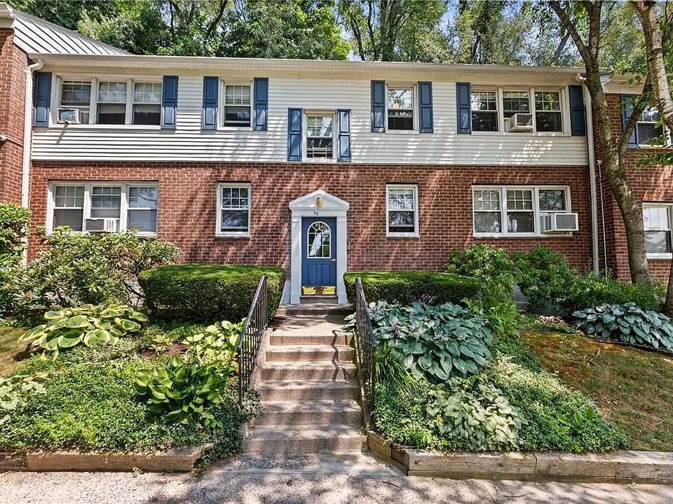 1st image of 38 Underhill Avenue #1A