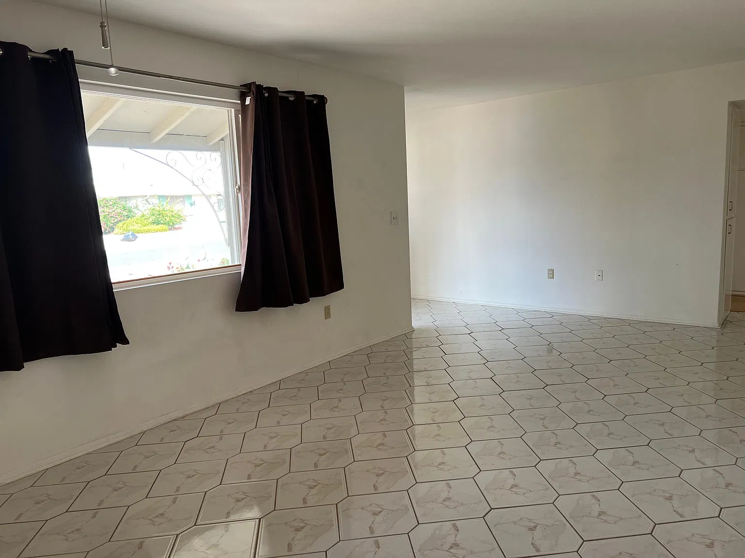 2 bed, 1426 sqft, $1,550 — Photo 2