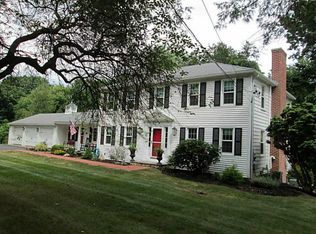 104 Cindyann Dr, East Greenwich, RI 02818